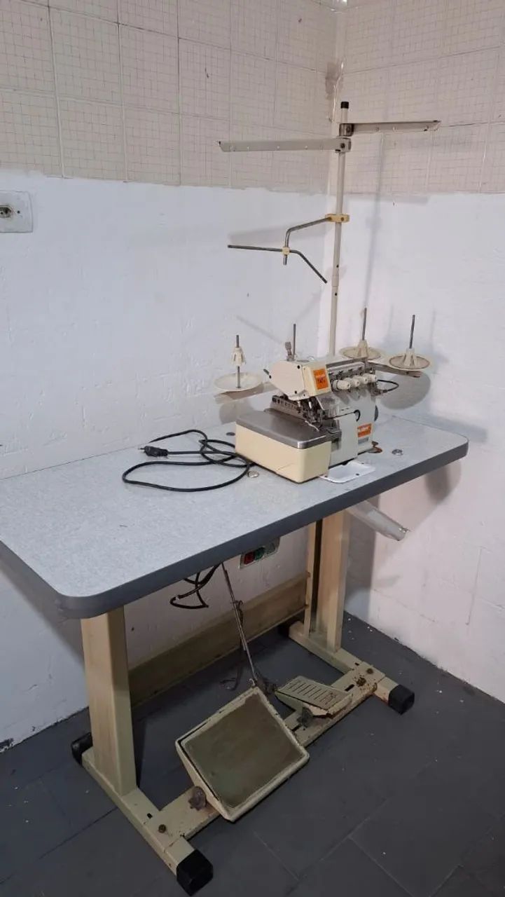 Máquina overlock Siruba - Foto 3