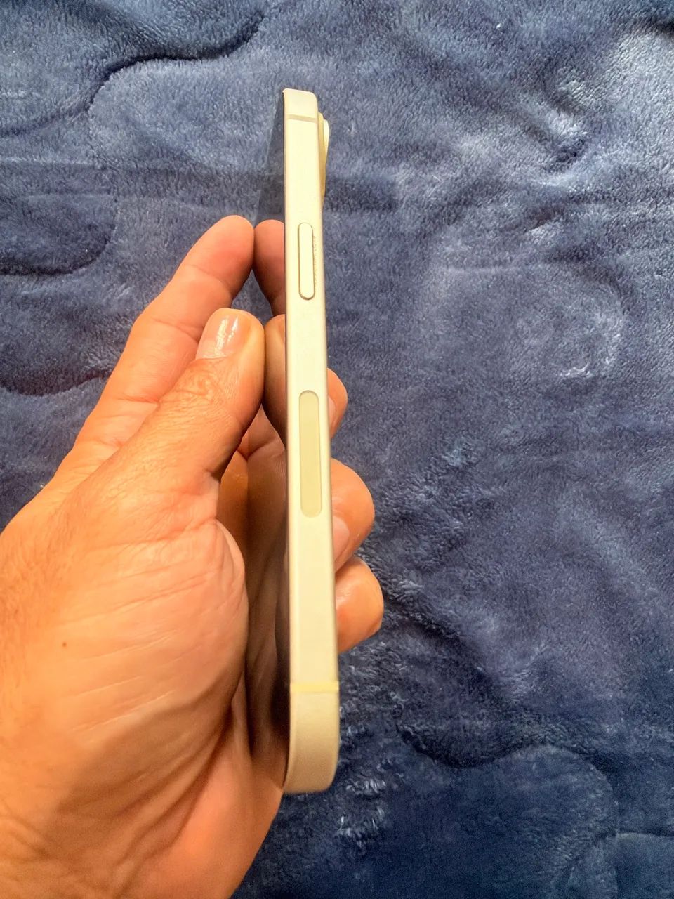 iPhone 15 128g bateria 92% cor amarelo  - Foto 3