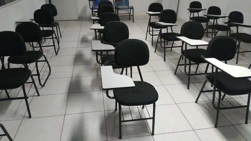 Cadeiras escolares - Foto 2
