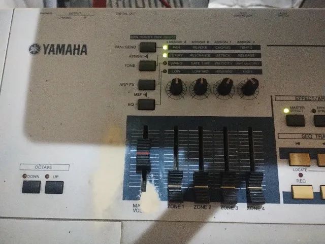 Teclado yamaha MO6 - Foto 4