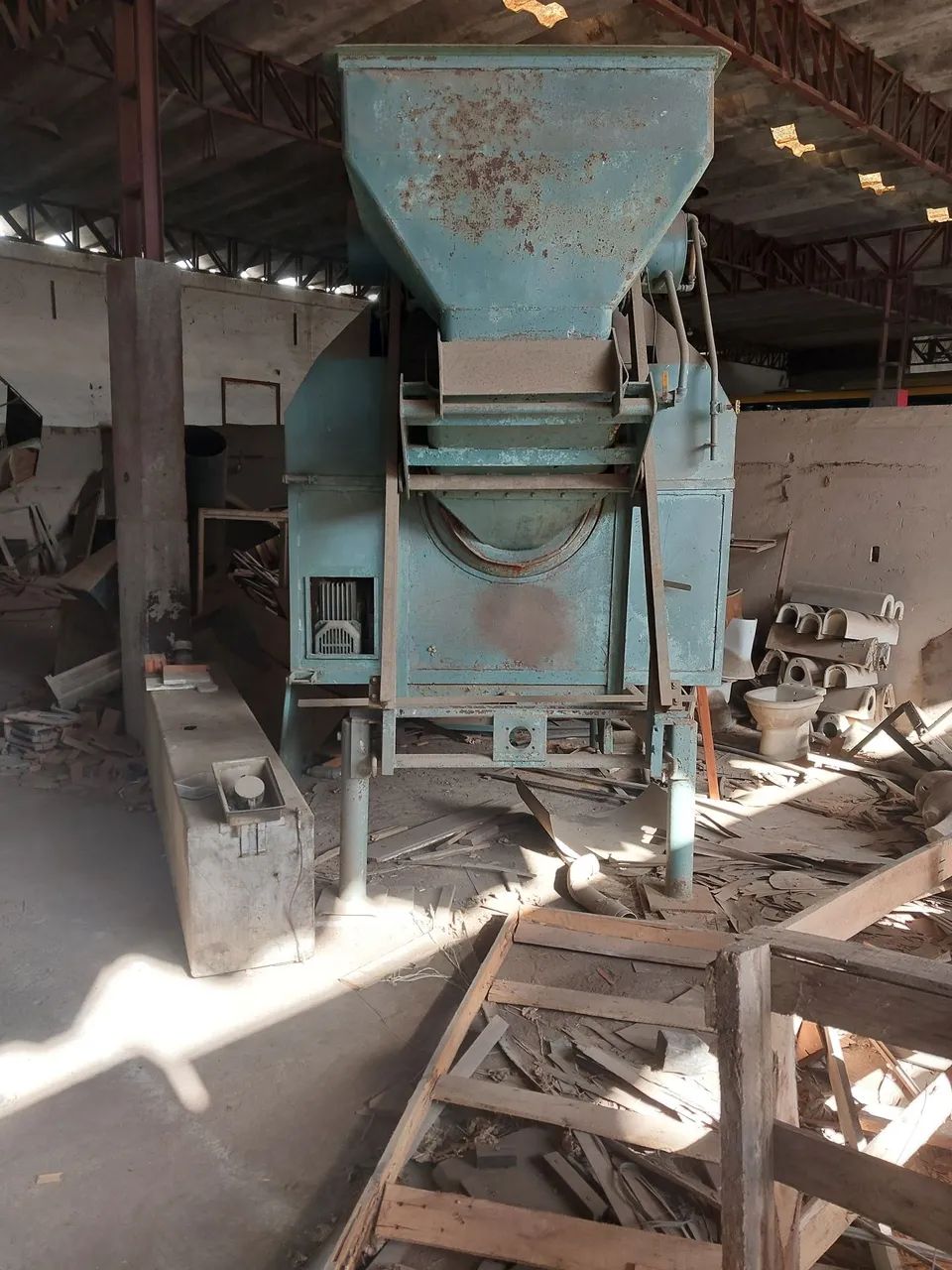 Betoneira de 1000 litros - Foto 5