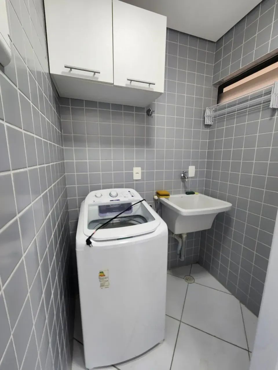Lindo quarto e sala na Ponta Verde - Foto 5