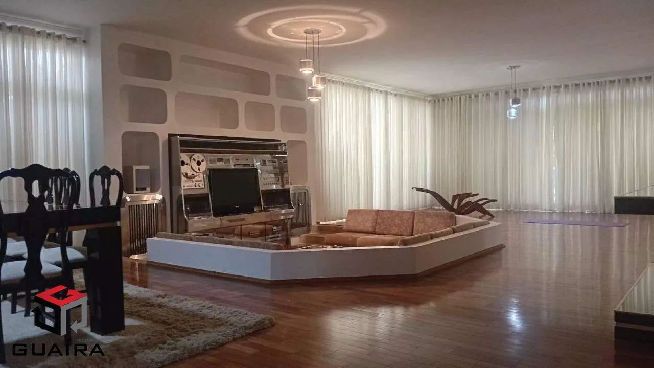 Casa Térrea à venda 4 quartos 2 suítes 10 vagas Assunção - Santo André - SP