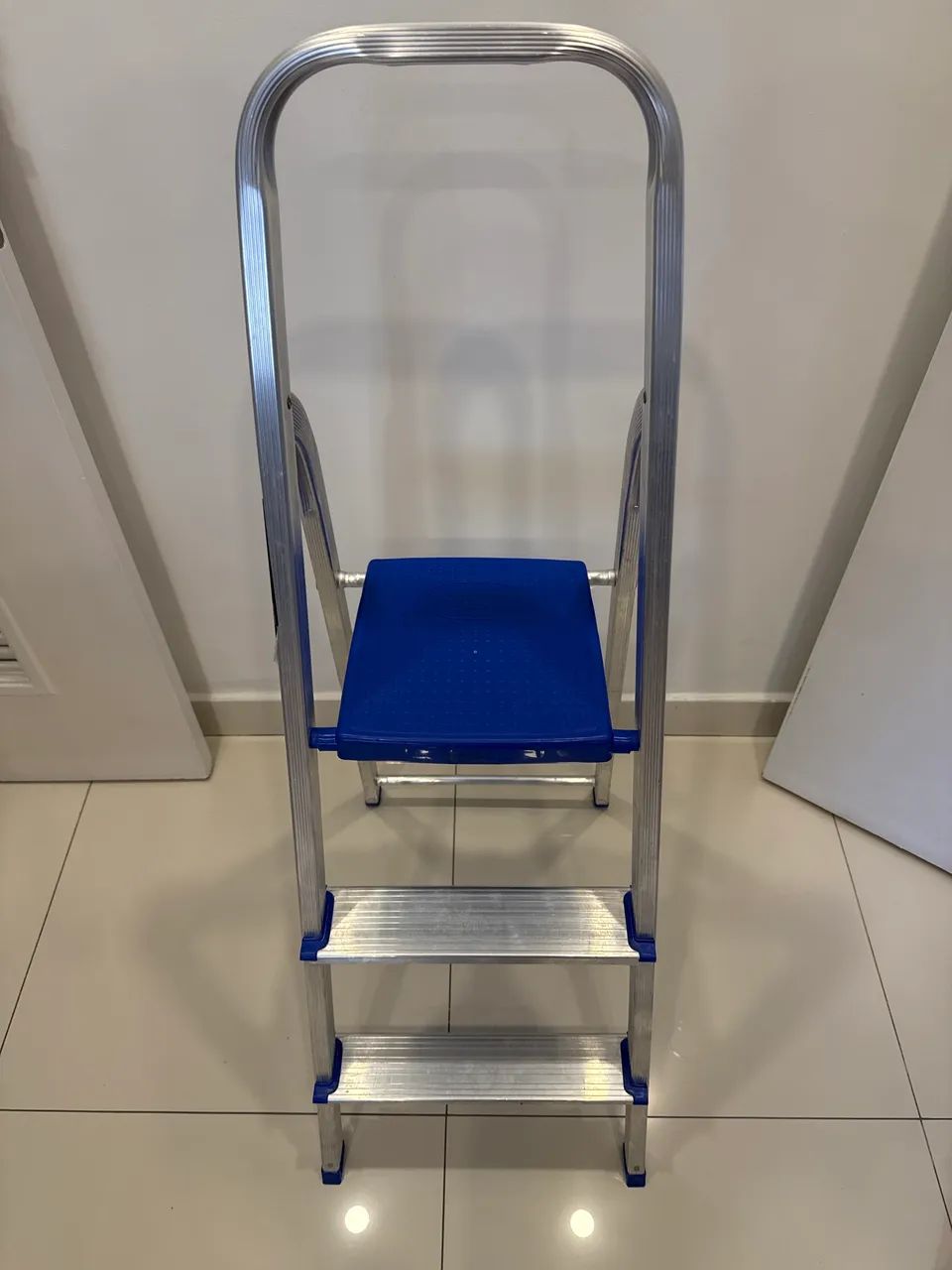 Escada Mor em Alumínio com Plataforma | Suporta 120kg | NOVA - Foto 5