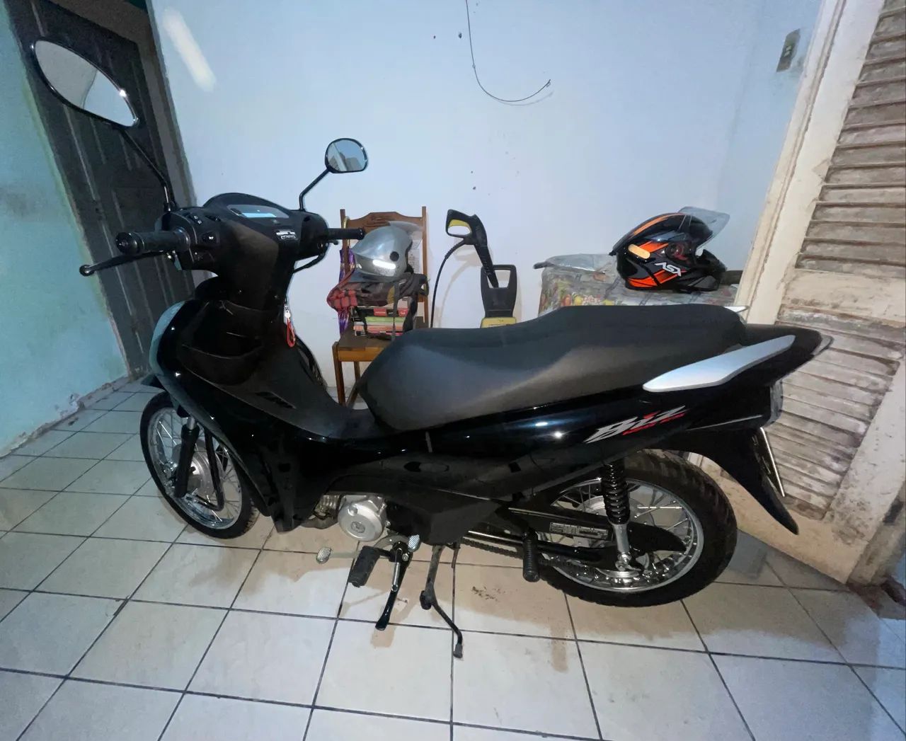 Biz ES 125 com 552km rodados - Foto 4