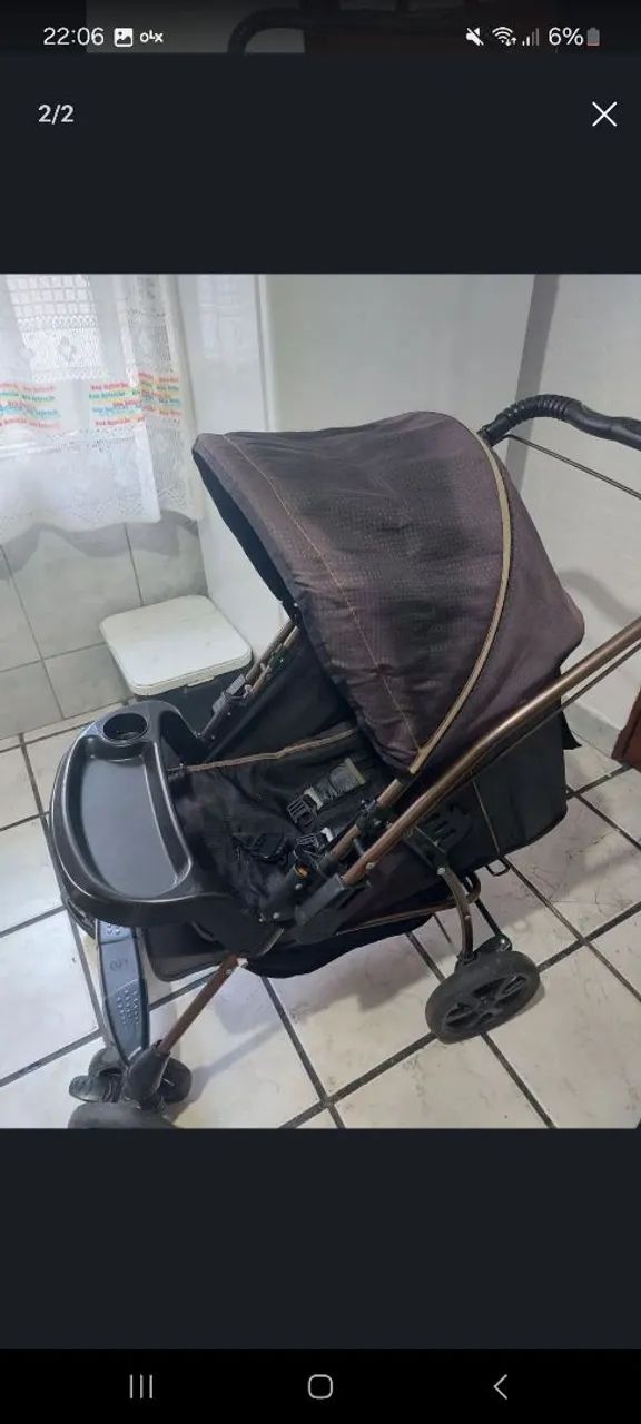 Carrinho de bebê usado