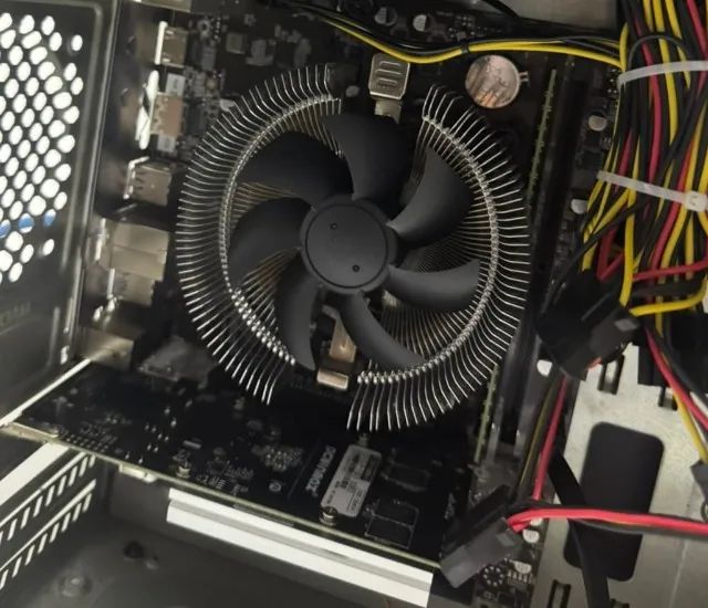 KIT I3 14100F + h610M + 8gb RAM DDR4 