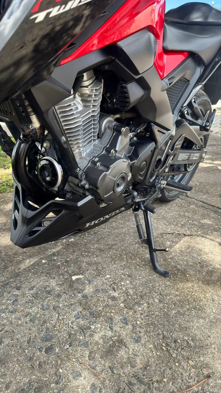 CB 300F Twister Abs - Foto 5
