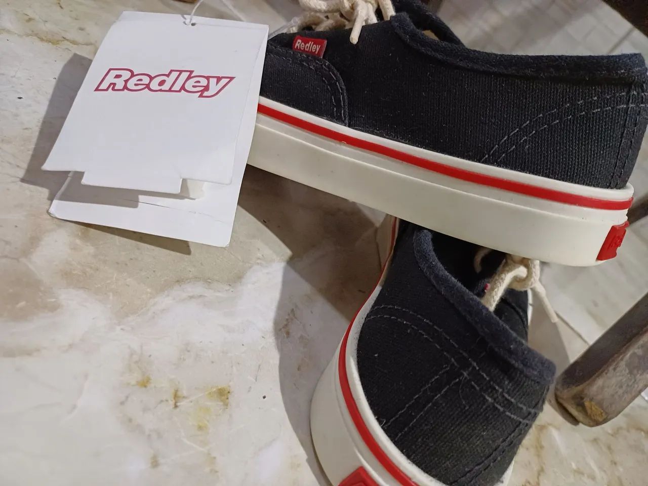 Vendo tênis original da Redley  - Foto 2