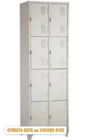guarda volume com 8 portas pequenas