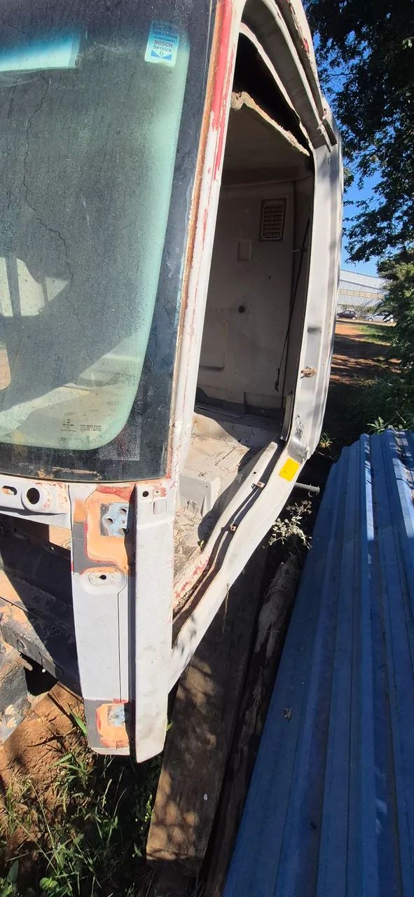 Vendo uma cabine do ford cargo  - Foto 5