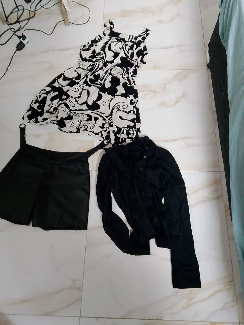 Lote de roupas femininas  - Foto 4