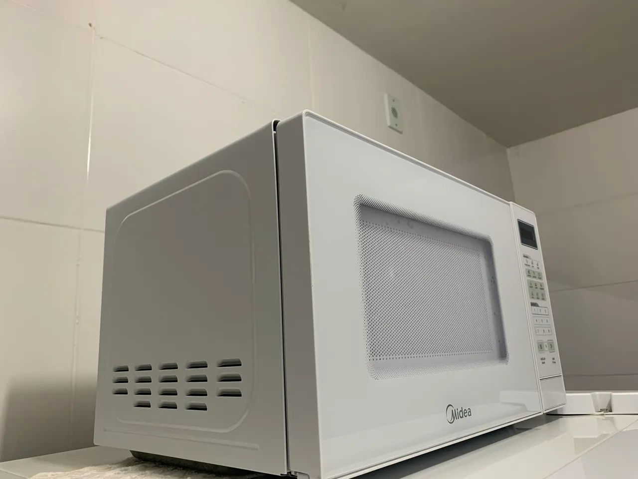 Microondas , usado umas 3 vezes 