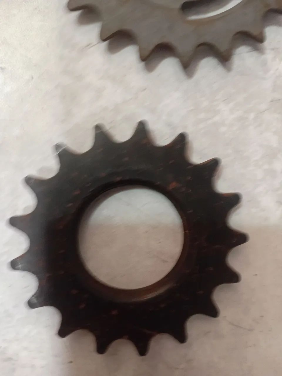 Pinhão fixo com rosca (para bike fixa) - Foto 4