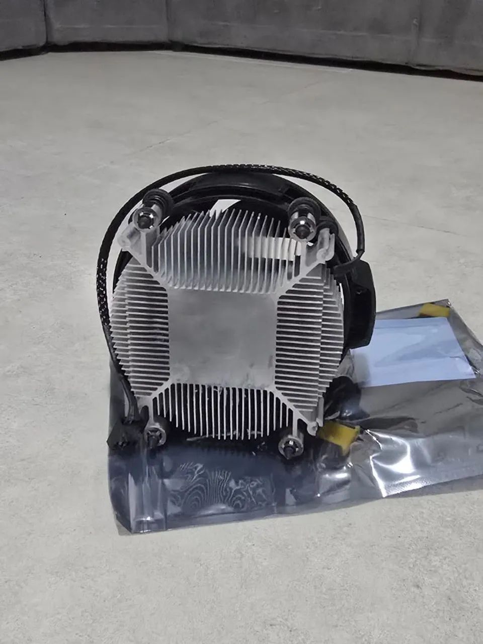 Vendo FAN de processador AMD semi nova  - Foto 2