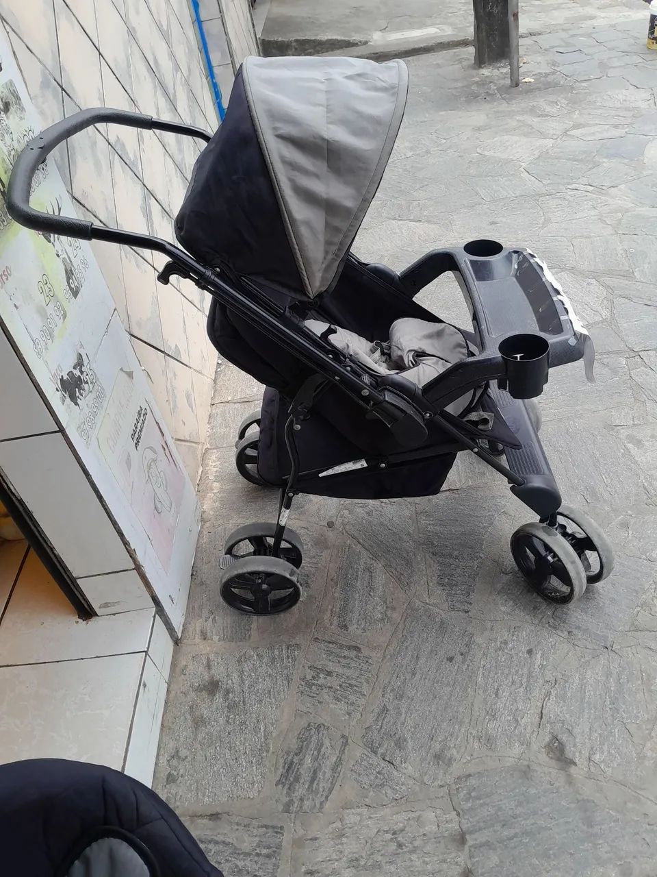 Carrinho de bebê + bebê conforto