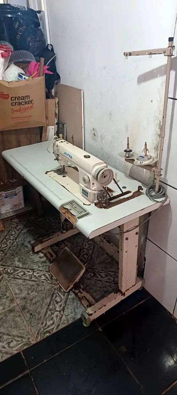 Maquina de costura industrial reta marca Alpha modelo LH8500 - Foto 3