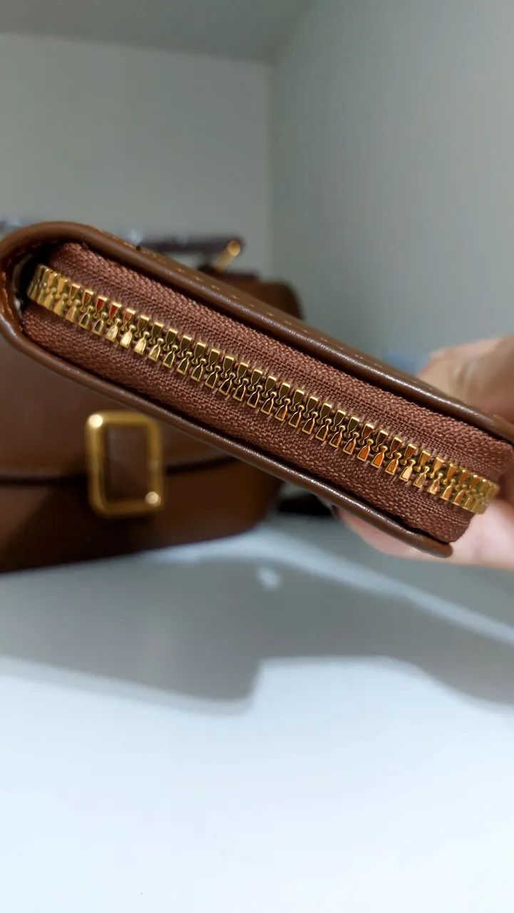 Bolsa e carteira de ótima qualidade  - Foto 2