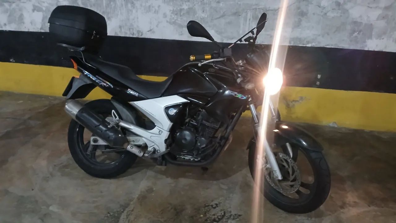 FAZER 250C. - Foto 2
