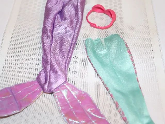 Roupa boneca Barbie caudas de sereia - Foto 4