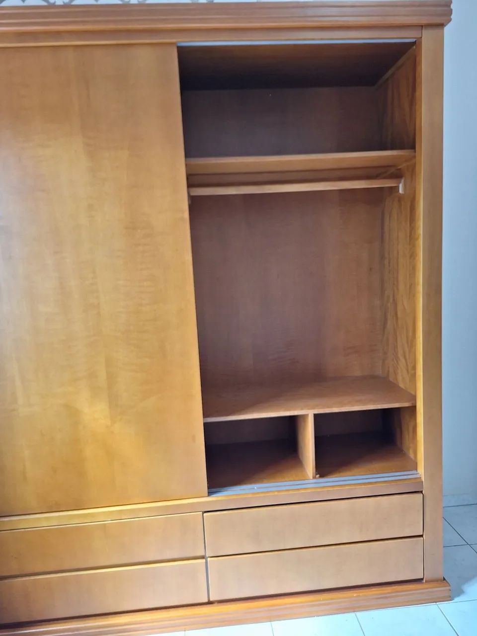 Guarda roupa madeira maciça  - Foto 2
