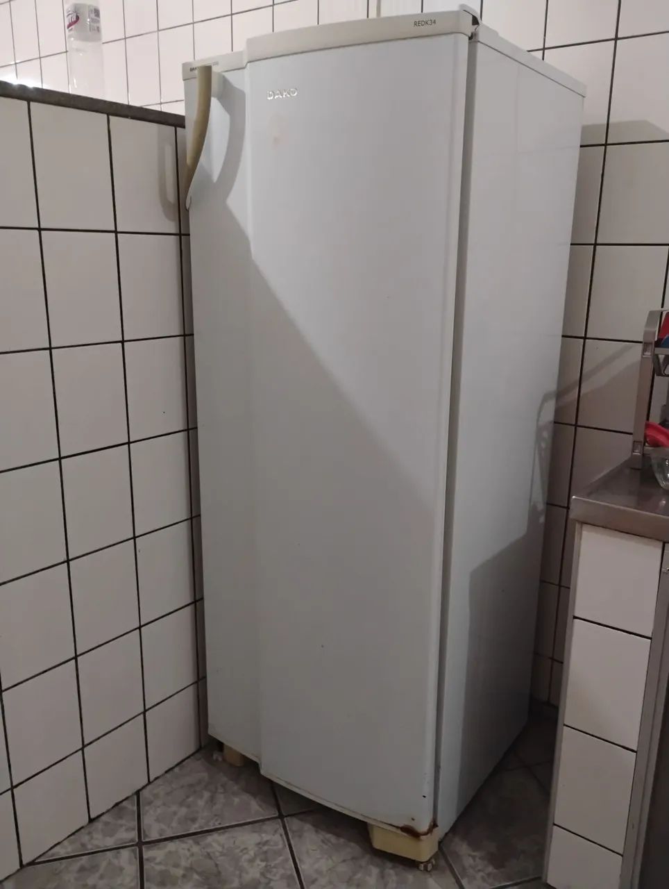 Geladeira Dako 340L