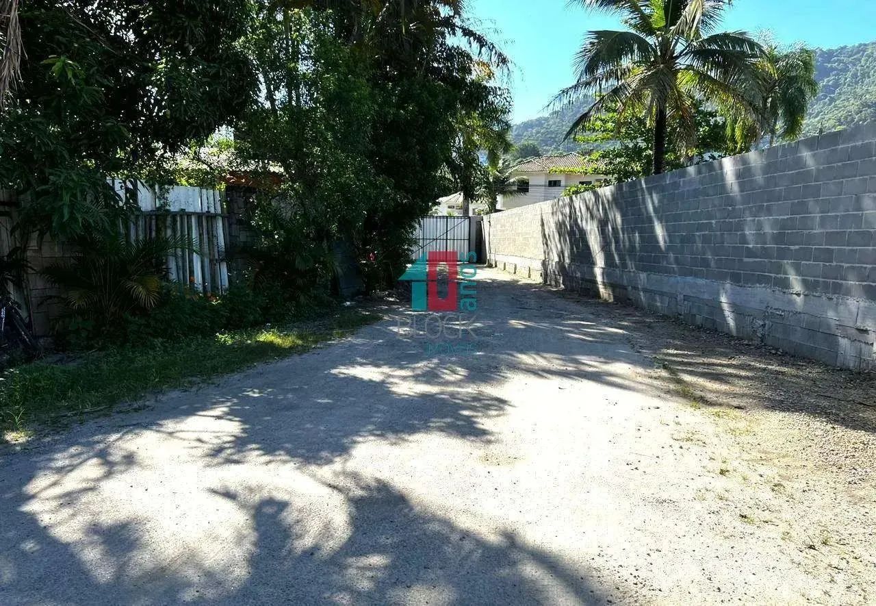 Vargem Pequena | Galpão