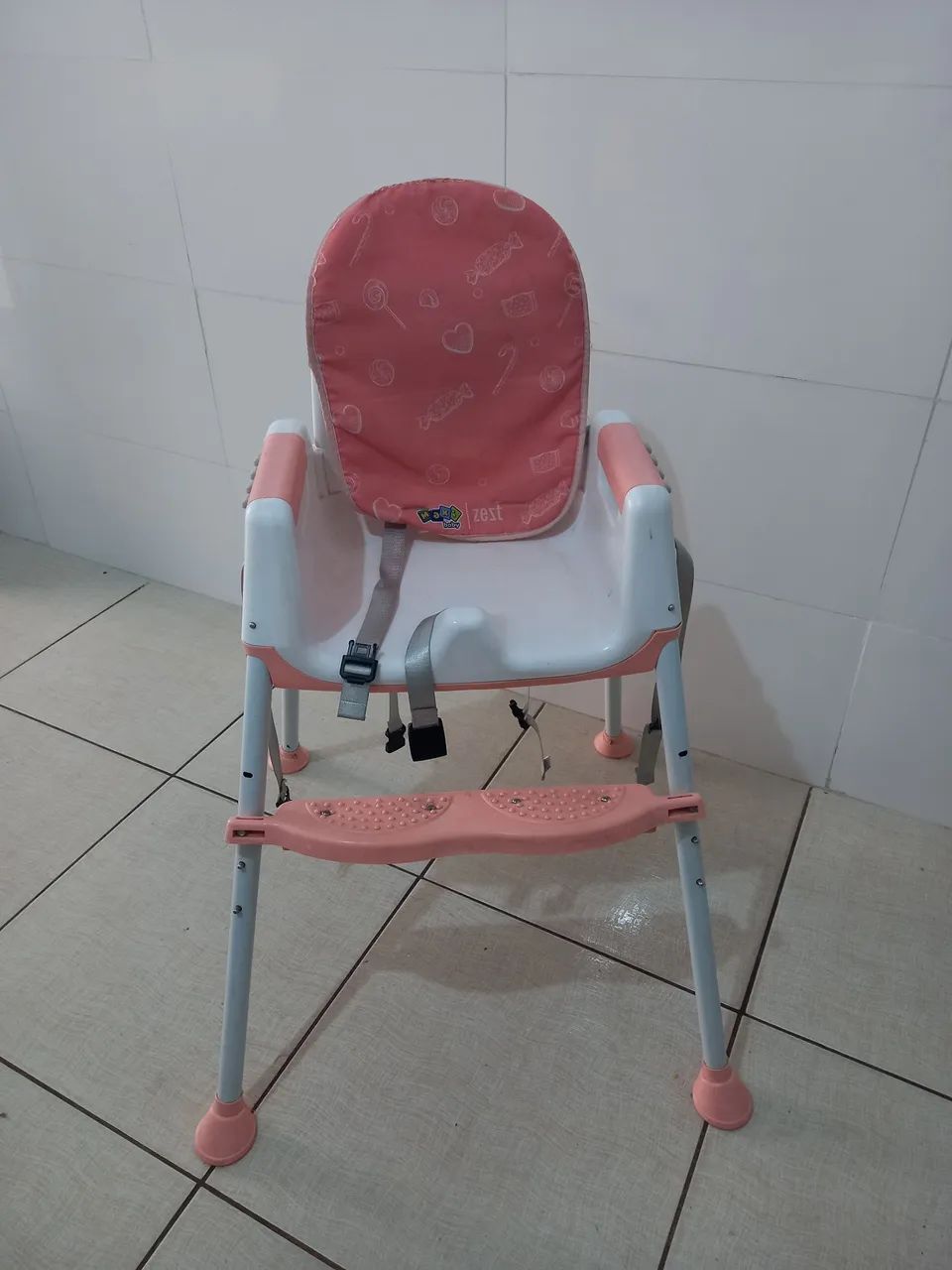 Cadeira de alimentação bebê rosa menina  - Foto 4