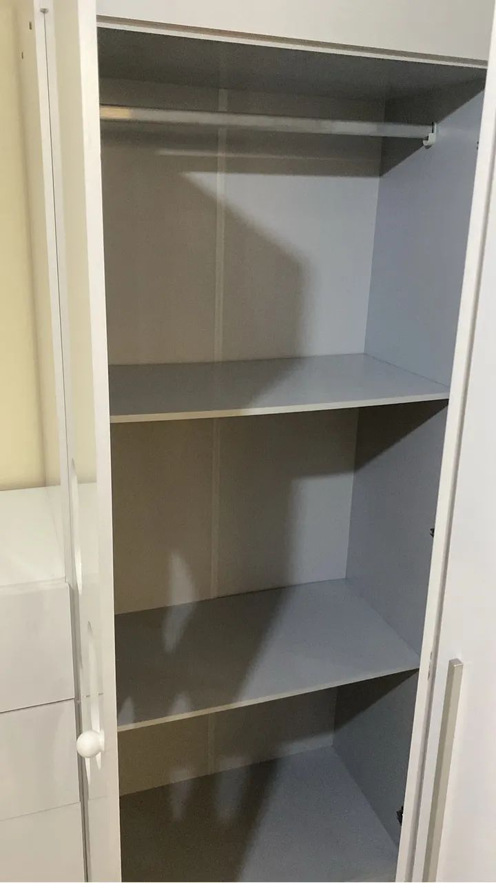 Cômoda com guarda-roupa  - Foto 2