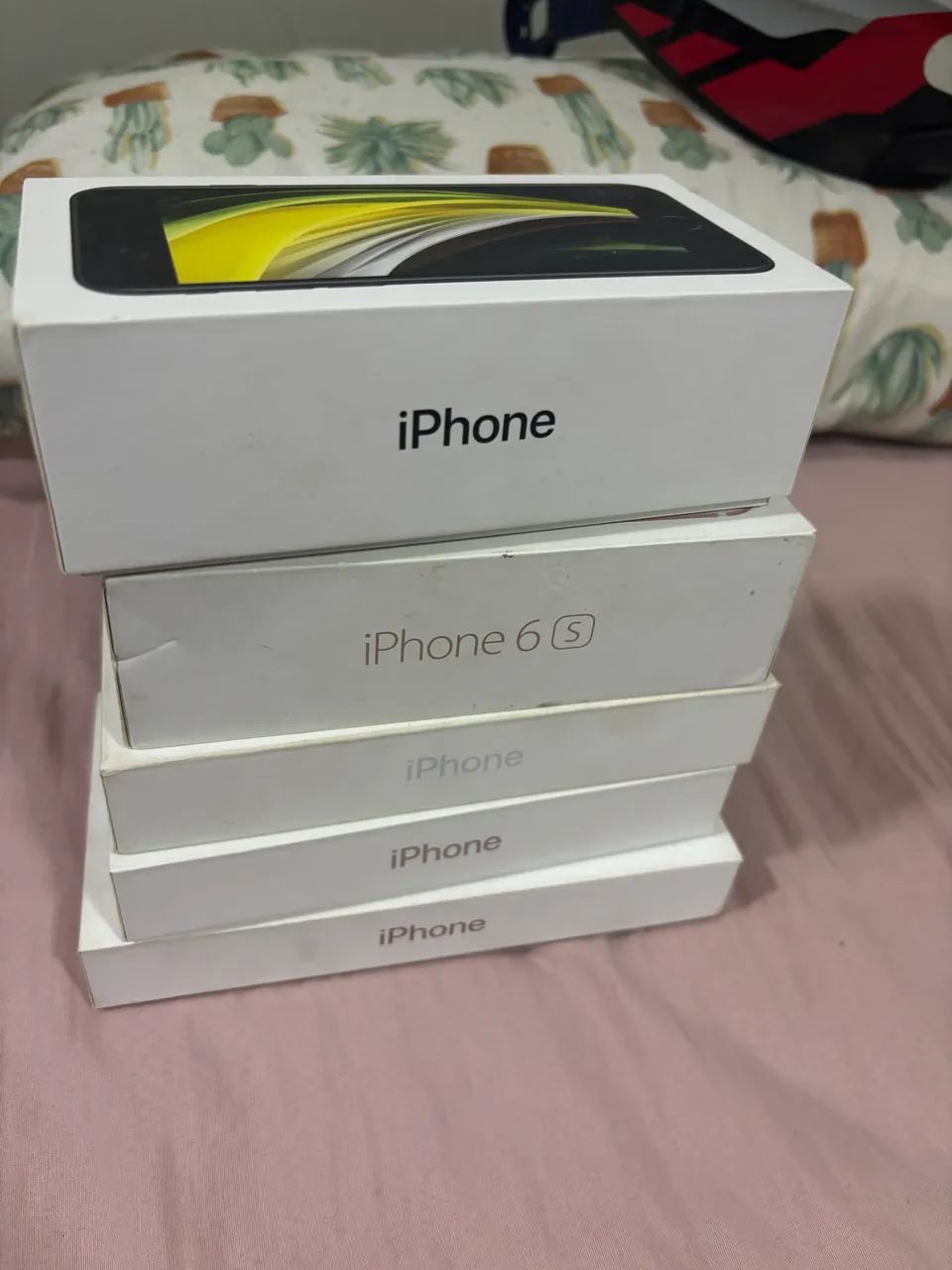 iPhone XR + 5 caixas de iPhone vazias  - Foto 3
