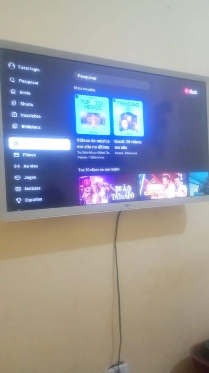 TV LG 32 polegadas smart faço jogo também 