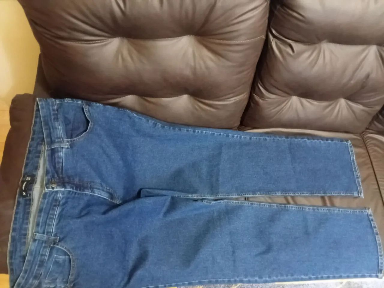 Vendo calca jeans nova Hering número 52 - Foto 4