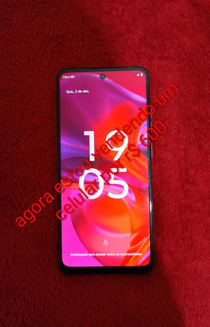 Vendo um celular