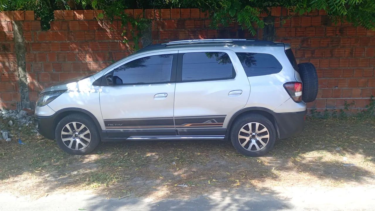 Chevrolet Spin SPIN ACTIV 1.8 8V Econo. Flex 5p Aut. 2016