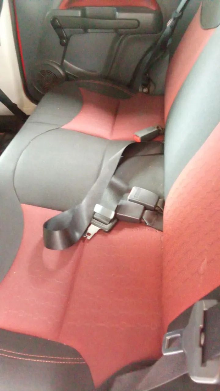 Fiat Uno Sporting 1.4 EVO Fire Flex 8V 4P 2012 - Foto 3