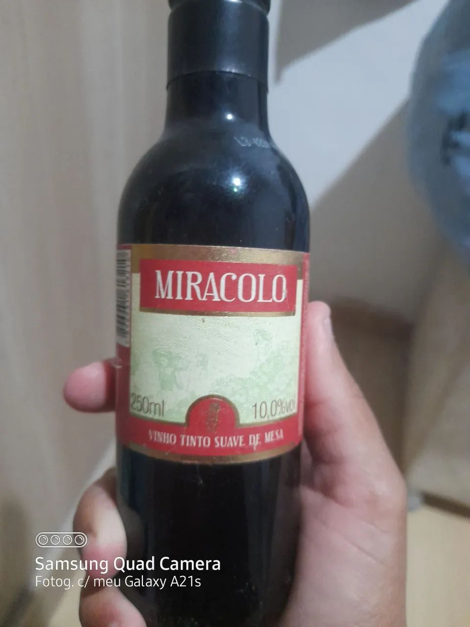 VENDE-SE VINHOS