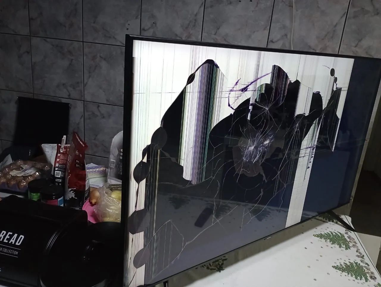 TV Samsung 55 tela quebrada 
