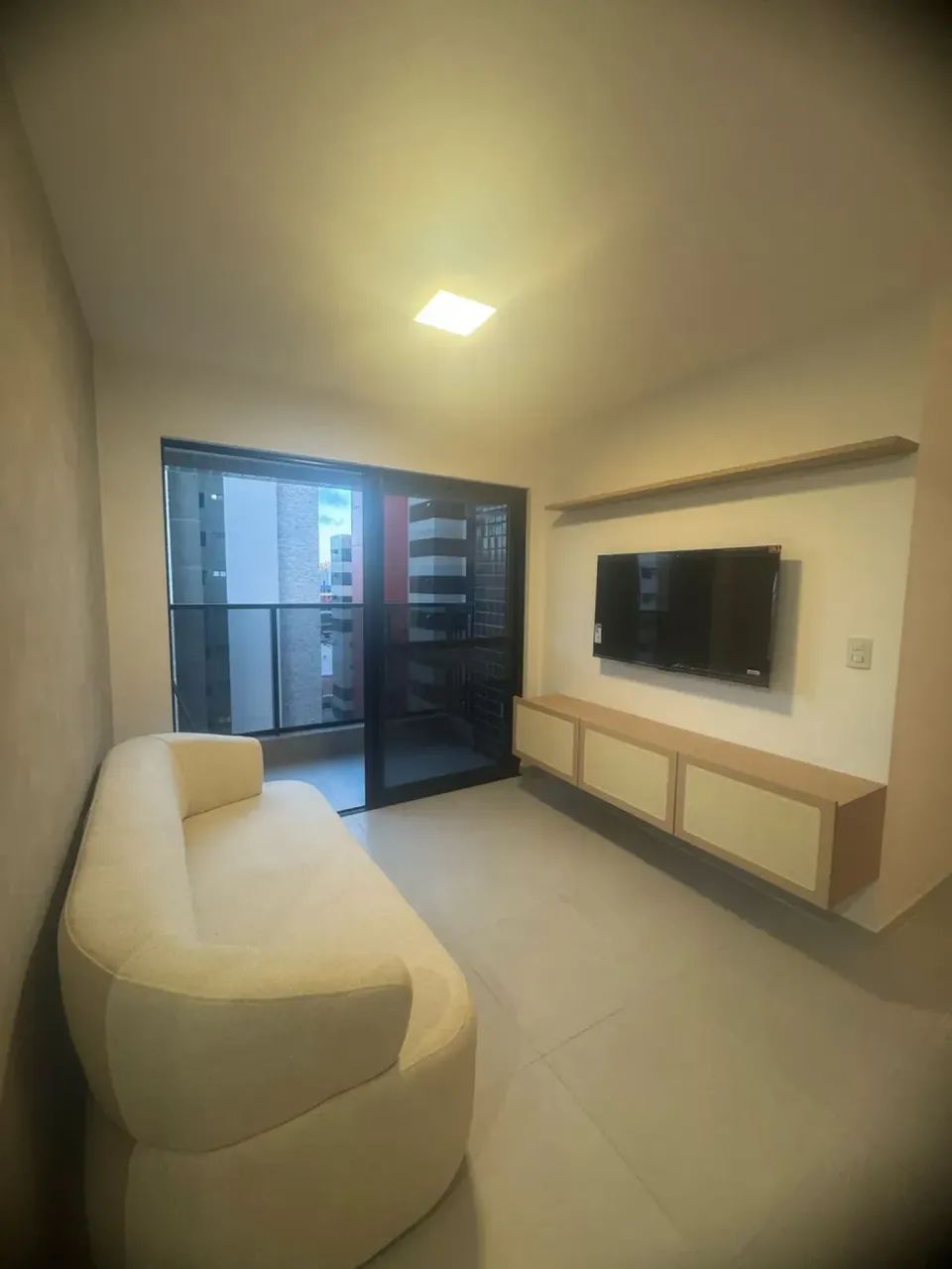 PS ALUGO APTO COM 2/4 e 01 SUITE COM VARANDA em Ponta Verde - Maceió - AL - Foto 3