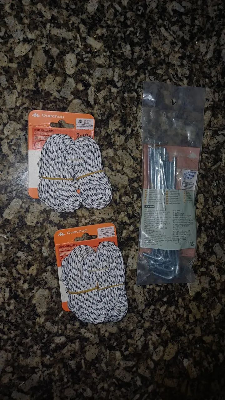 ESTACA E CORDA PARA BARRACA  DE CAMPING 