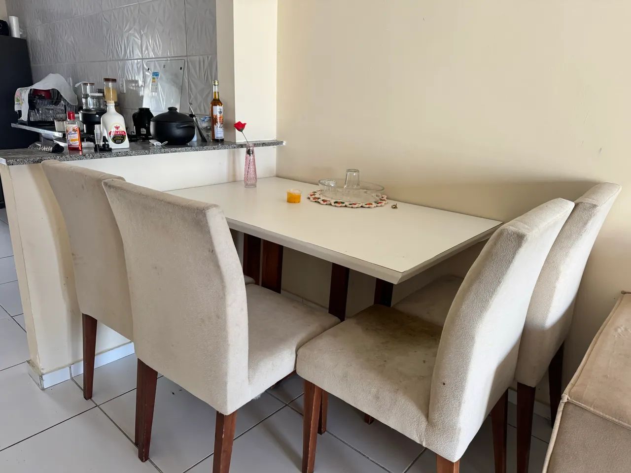 Mesa com 4 cadeiras  - Foto 4