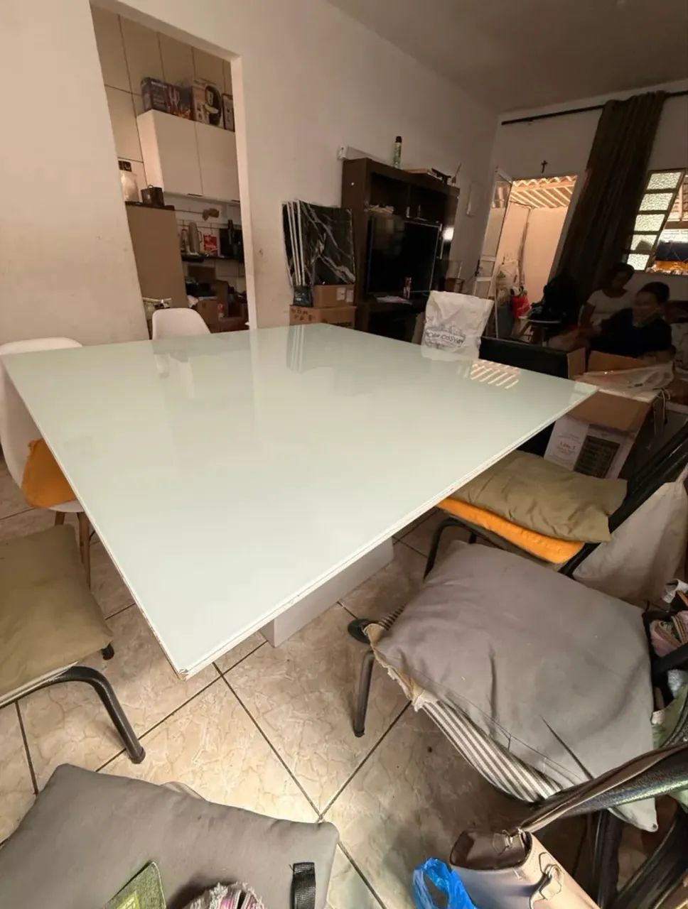     Mesa de Jantar Moderna 8 Lugares - Vidro Branco - Foto 4
