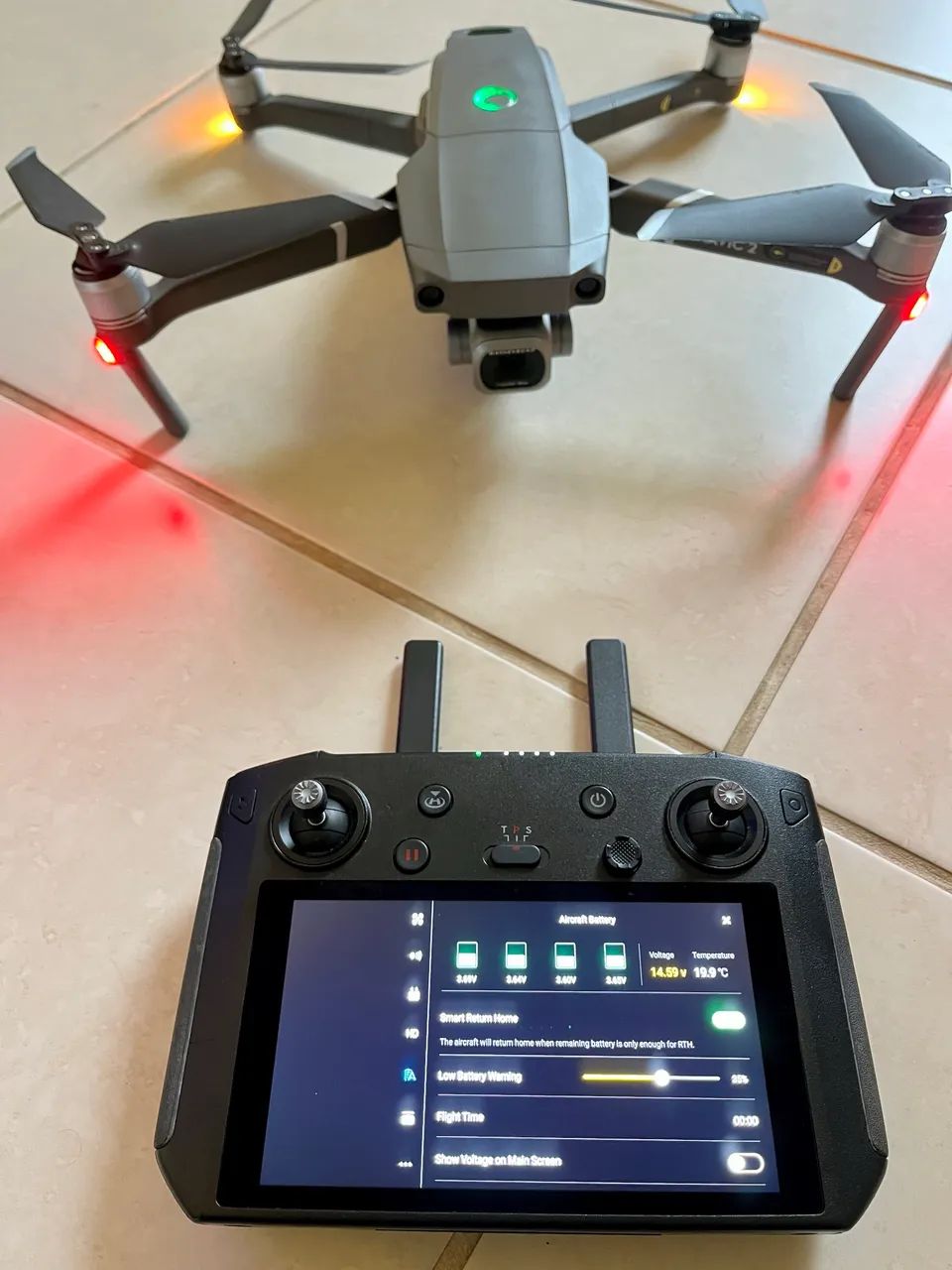 DJI Mavic 2 Pro usado + Smart Controller RC Pro com Tela + Bolsa + Filtros - SEM BATERIAS - Foto 3