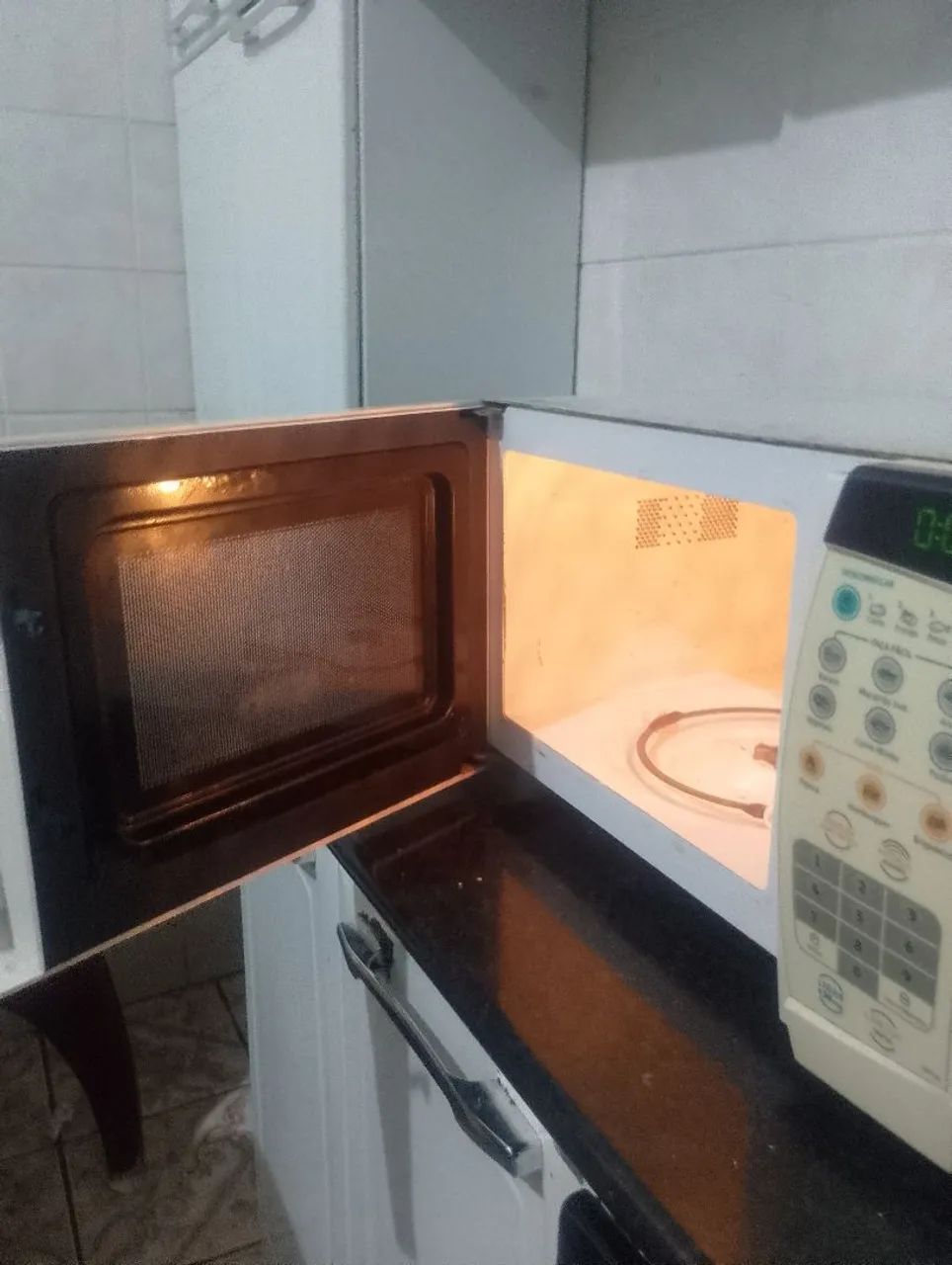 Microondas Electrolux20L funcionando perfeitamente  - Foto 4