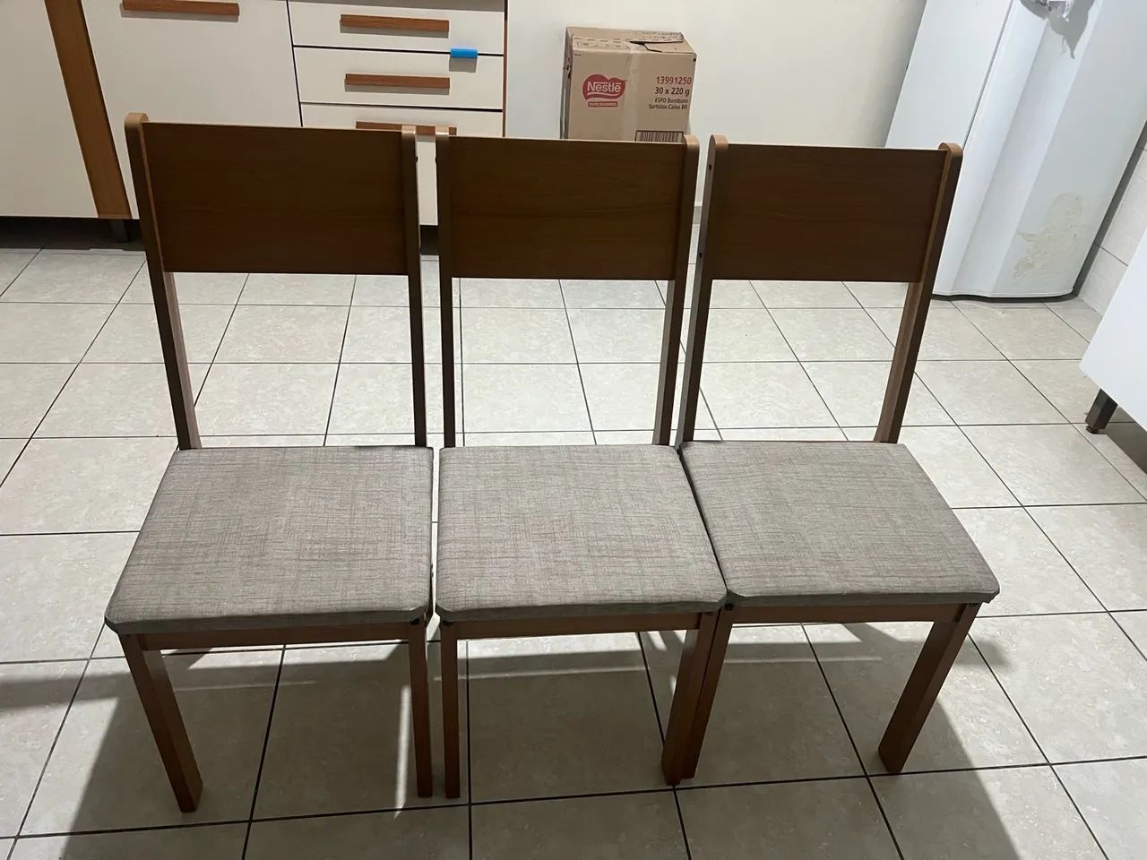 VENDO 6 CADEIRAS - Foto 5