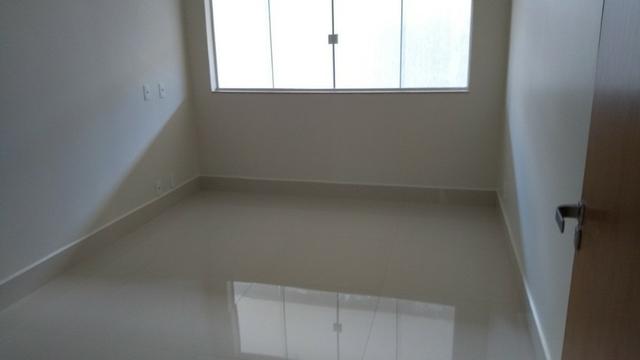 Samuel Pereira oferece: Casa Sobradinho RK 4 Suites Churrasqueira Alto Padrão - Foto 13