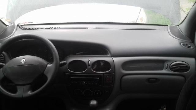Vendo uma renault scenic - Foto 9