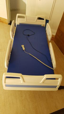 Cama hospitalar elétrica de 3 movimentos - Foto 3