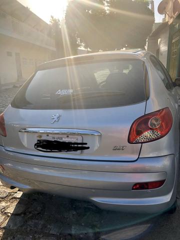 Peugeut 207. 2013 - Foto 2