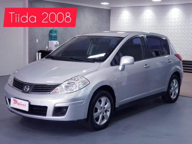 NISSAN TIIDA 1.8 S