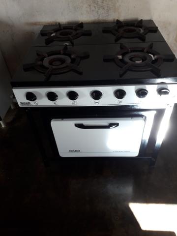 Fogao industrial com formo